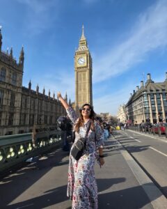 ಸುಂದರ ತಾಣ ..ಅಲ್ಲೊಂದು ಸುಂದರ ಕ್ಷಣ !!!!london is lovely @aish rangarajan thanku for capturing beautiful images and hearts through ur singing