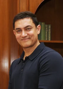 Aamir khan in 2014 (cropped).jpg